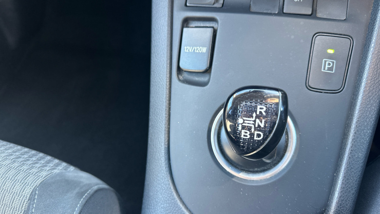 Toyota Auris 1.8 Hybrid Design TSS 5dr CVT [Nav] Hybrid Hatchback